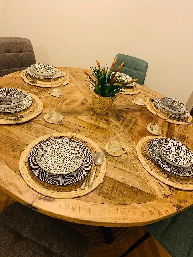 Apartment Ruhige Wohnung Im Gasometer Wien *Wifi*U3*Netflix*
